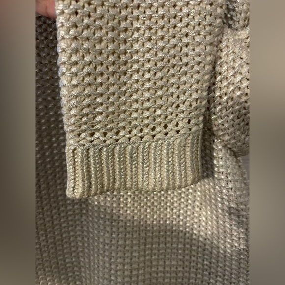 H&M Metalic oversized crew neck sweater Size 6 - Picture 4 of 10